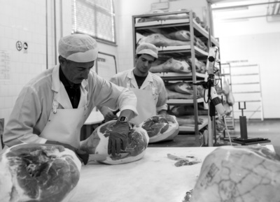 La selezione iniziale delle cosce fresche 