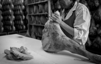 La lavorazione della stuccatura manuale e artigianale 