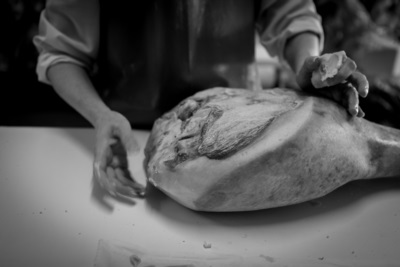 Una foto della lavorazione, senza posa, reale. 