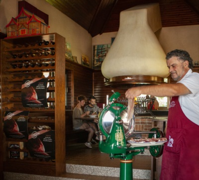 Corrado con una splendida affettatrice Snaidero Mirko 